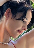 ANNA PAUL FAKES NUDE