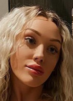 RICHGIRLRISING
