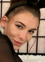 NAOMISORAYA NUDE