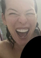 MILLA JOVOVICH NUDE