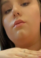 BBW_BRUNETTE_BABE_FREE