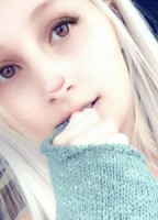 XOXBUTTONSBABEE