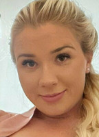 GR33DYGIRL