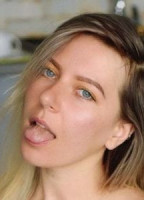 ANNA KOCHANIUS