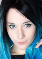 NIORIA (NIORIA LAVELLIS / NIORIA COSPLAY)