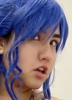 LOLAYOURWAIFU