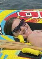 HOTWIFE GINGER VIP