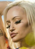 BIMBO MOMMY NUDE