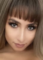 RILEY KWUM NUDE