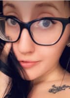 SMOLGIRLMIKAELA