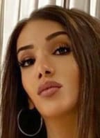TS YELIZ SAHIN NUDE