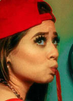 ITSPEACHYLOLA