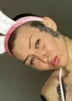 XOVALERIE NUDE