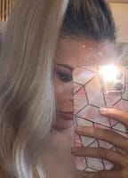 ELLE MCRTHY