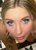 SARAH GALLONS NUDE