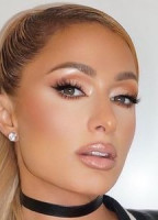 PARIS HILTON NUDE