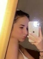 EMILYY JAYYE