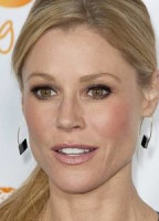 JULIE BOWEN NUDE