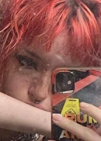 IZZY ROJO