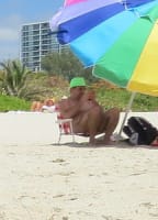 BEACH COUPLE