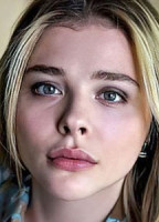 CHLO GRACE MORETZ NUDE