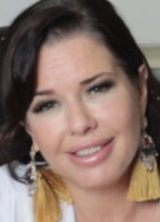 VERONICA AVLUV