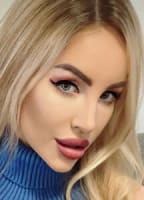 ALEXA BROEKERE