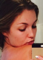 LILI SIMMONS NUDE