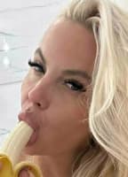 STEFANIANEXTDOORGIRL