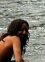 HITCHHIKERCOURTNEY