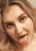 HOLLYDESIRE