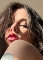 VIKKI BLOWS NUDE
