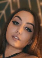 LAUOAN  NAOUAL NUDE