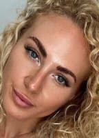 BLONDECURLYGIRL