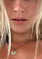 GABI MACHEDO NUDE