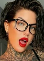 DONNA WILDCARD NUDE