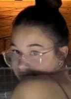 ZOEEZUMBERR NUDE