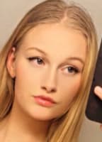 LEONIE.M NUDE