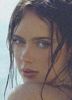 WILLOW DAY NUDE