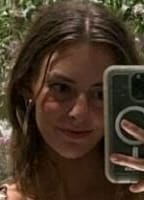 KARARAYS NUDE