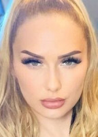 GODDESS KIRA GOLD