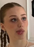 YANA CLARE - FAKE NUDE