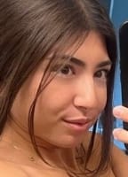 ZOE SERANTONI