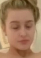WER IST DAS WAR SO EIN SNAPCHAT BOT. NUDE