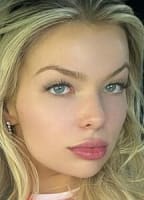 THEBLONDEBARBIEXO555