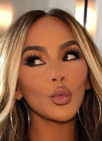 CHELSEE HEALEY NUDE