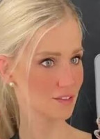 VIKI BENZ