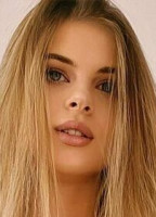 JULIAMIA_OFFICIAL