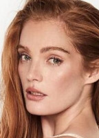 ALEXINA GRAHAM NUDE