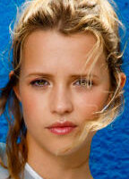 ANGLE VAN LAEKEN